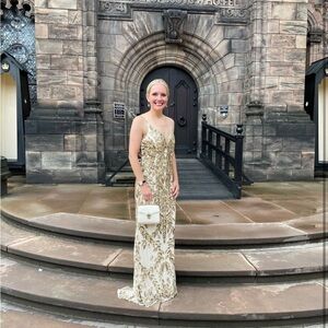 Mac Duggal EMBELLISHED LEAF EVENING GOWN in nude Gold size 14 New $498